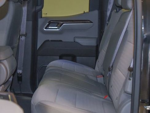 Used 2023 GMC Sierra 1500 SLE AWD/4WD image 6