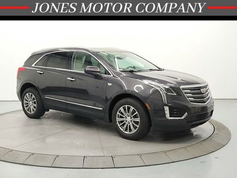 Used 2017 Cadillac XT5 Luxury w/ Driver Awareness Package AWD/4WD image 1