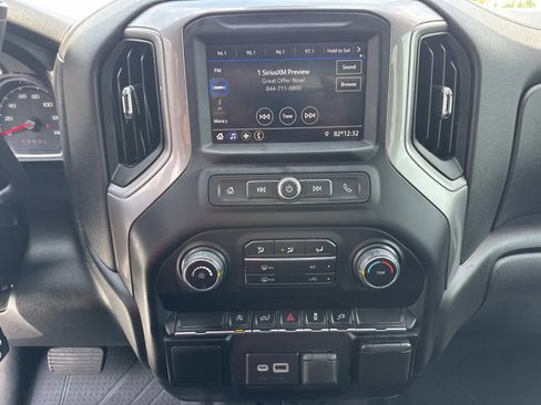 Used 2022 Chevrolet Silverado 1500 Custom w/ Safety Confidence Package AWD/4WD image 25