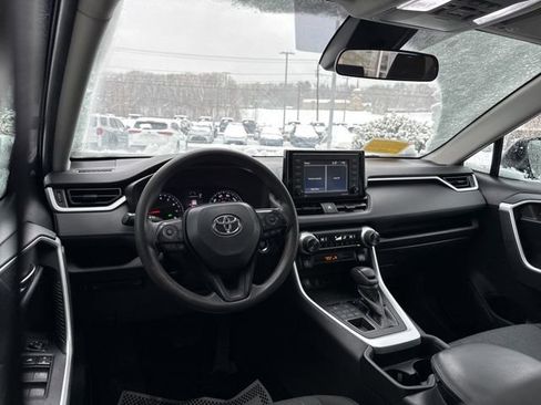 Used 2021 Toyota RAV4 XLE w/ Convenience Package image 26