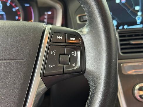 Used 2016 Volvo XC60 T6 AWD/4WD image 38