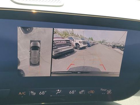 Used 2025 Buick Enclave Preferred w/ Trailering Package, 5000 lbs. FWD image 17