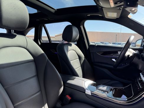 Used 2020 Mercedes-Benz GLC 350e 4MATIC image 48