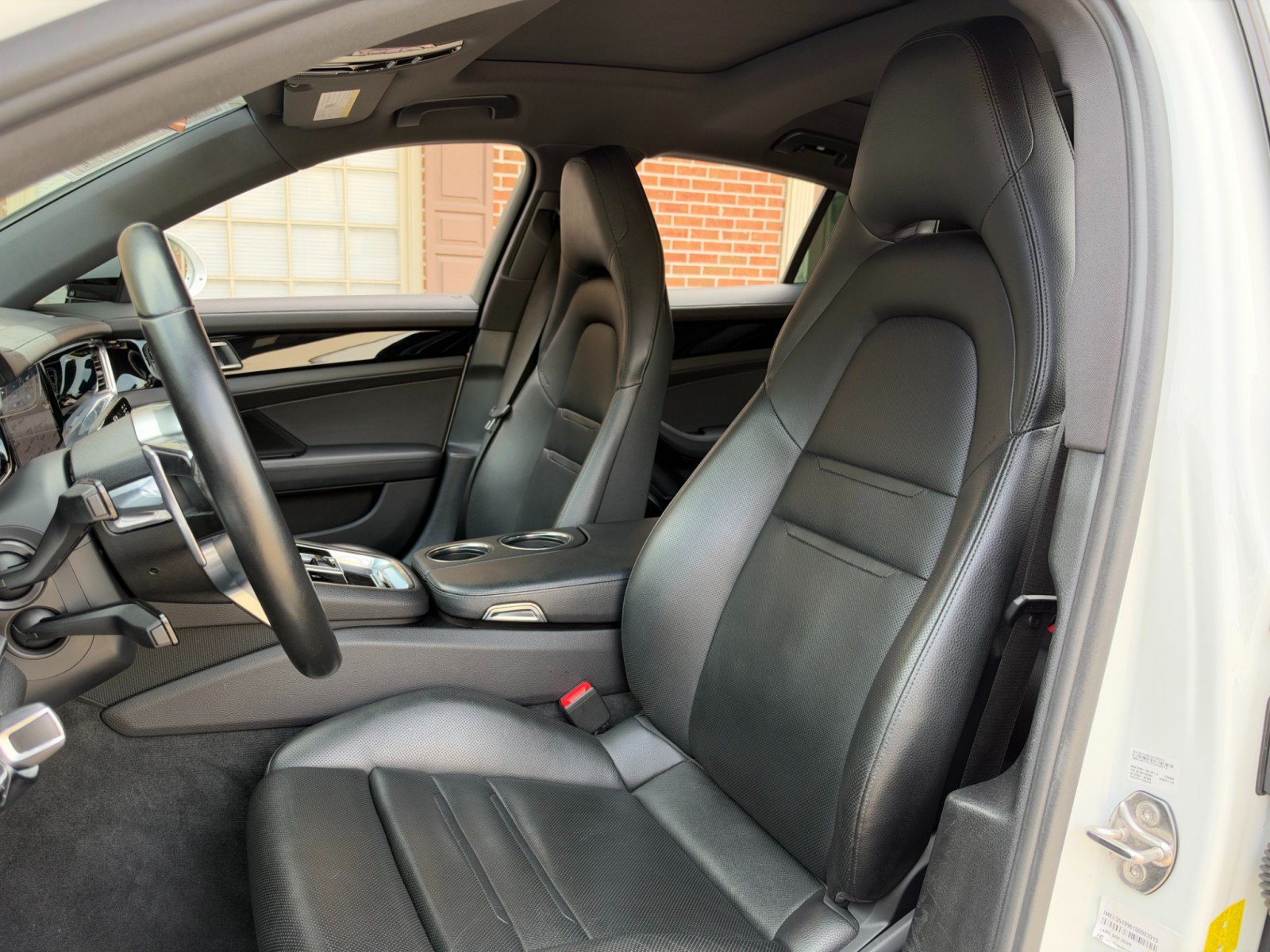 Used 2018 Porsche Panamera image 42