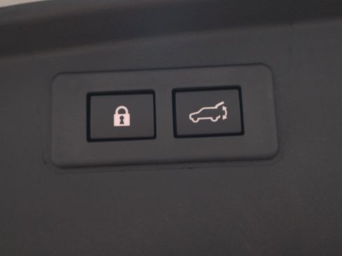 Used 2025 Subaru Outback Wilderness AWD/4WD image 11