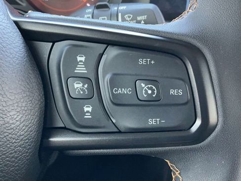 Used 2024 Jeep Wrangler Sport S image 31