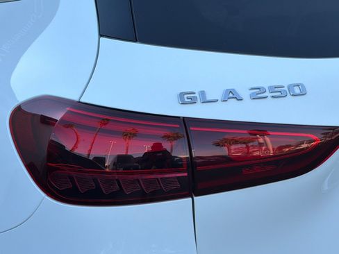 Certified 2025 Mercedes-Benz GLA 250 image 33
