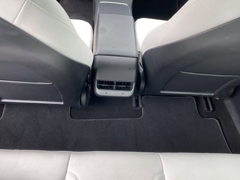 Used 2022 Tesla Model 3 Performance AWD/4WD image 18