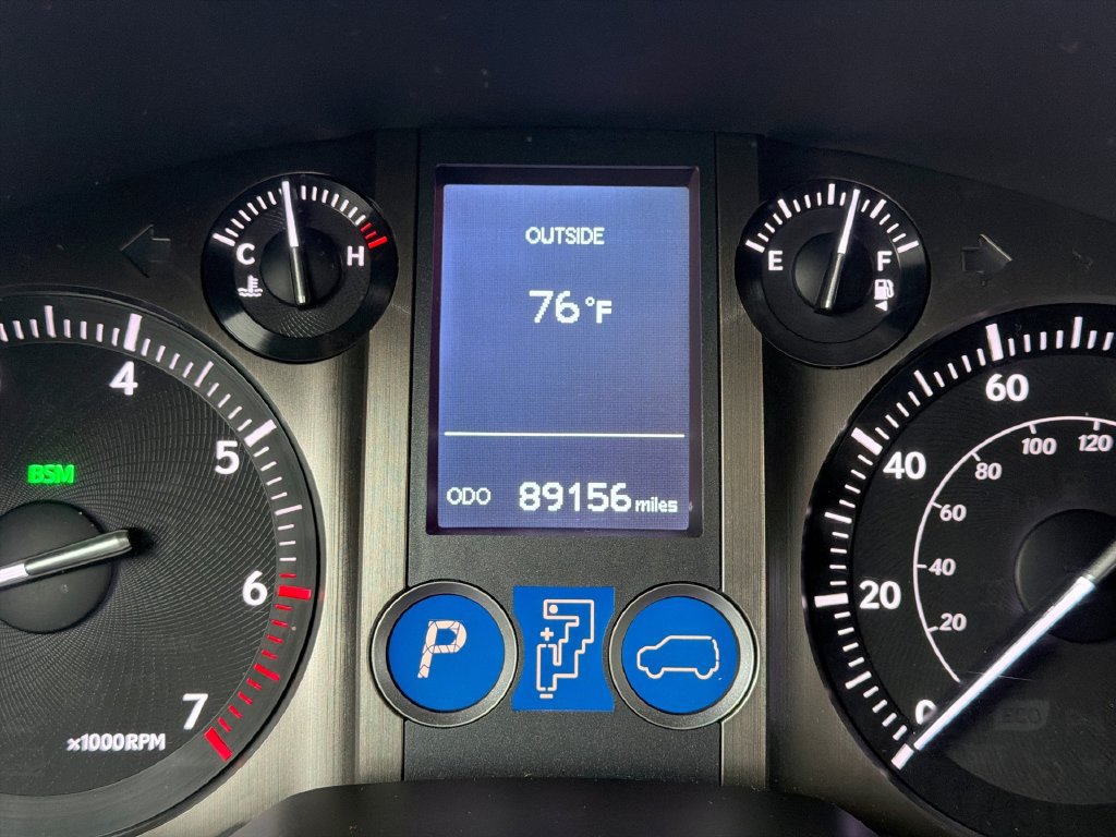 Used 2015 Lexus GX 460 w/ Navigation Package AWD/4WD image 25