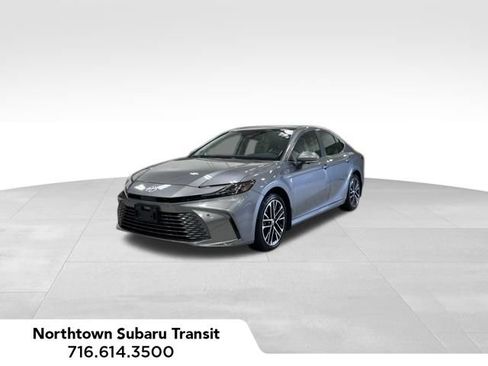 Used 2025 Toyota Camry XLE w/ Premium Plus Package AWD/4WD image 1