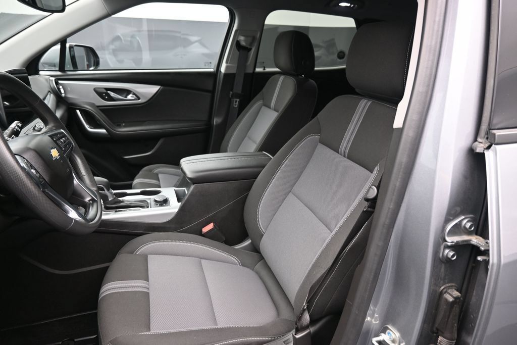 Used 2024 Chevrolet Blazer LT w/ Convenience Package FWD image 19