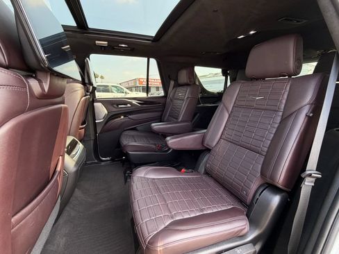 Used 2024 Cadillac Escalade V AWD/4WD image 38