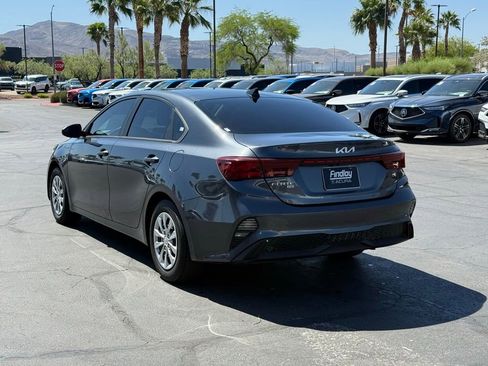 Used 2023 Kia Forte LX image 2