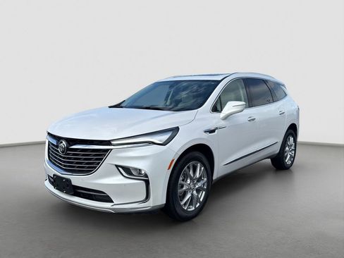 Used 2023 Buick Enclave Essence w/ Experience Buick Package FWD image 1