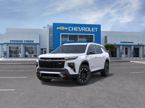New 2027 Chevrolet Traverse Z71 w/ Driver Confidence Package AWD/4WD image 8