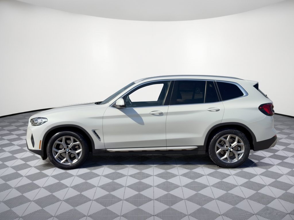 Used 2024 BMW X3 sDrive30i RWD image 2