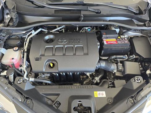 Used 2020 Toyota C-HR XLE FWD image 9