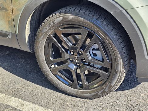 Used 2024 Kia Telluride EX X-Line image 5