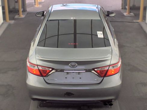 Used 2017 Toyota Camry SE FWD image 5