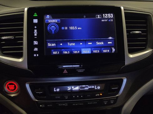 Used 2016 Honda Pilot EX image 25
