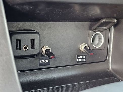 Used 2022 Chevrolet Colorado LT w/ Fleet Safety Package image 17