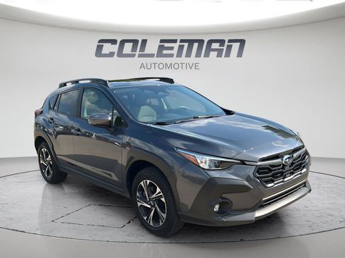 Used 2025 Subaru Crosstrek 2.5i Premium AWD/4WD image 2