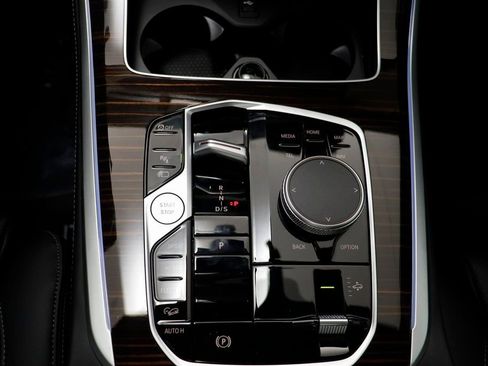 New 2026 BMW X5 xDrive50e image 14