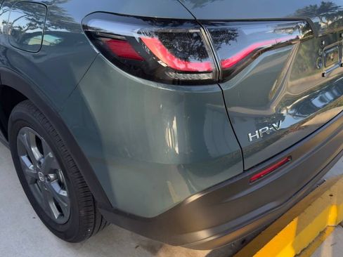 Used 2027 Honda HR-V LX image 8