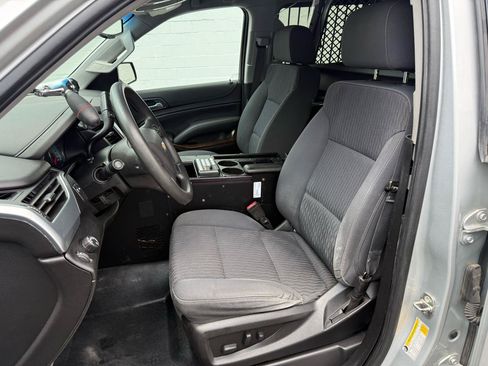 Used 2019 Chevrolet Tahoe 2WD w/ Remote Keyless Entry Package image 23