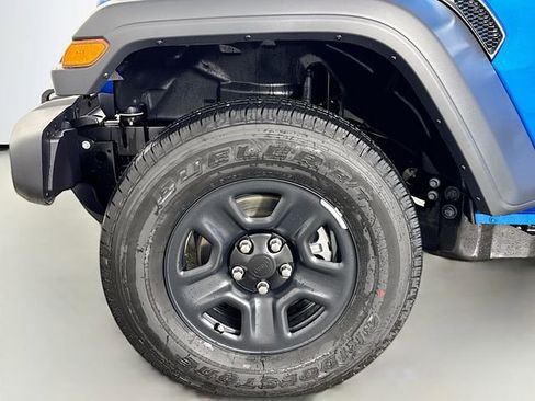 New 2026 Jeep Gladiator Sport image 31