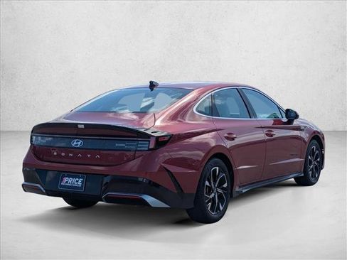 Used 2025 Hyundai Sonata SEL FWD image 5