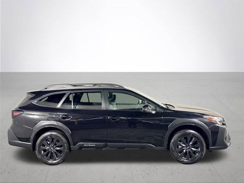 Used 2023 Subaru Outback Onyx Edition w/ Popular Package #2 image 5