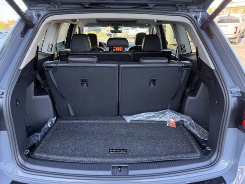 New 2026 Volkswagen Atlas Peak Edition image 18