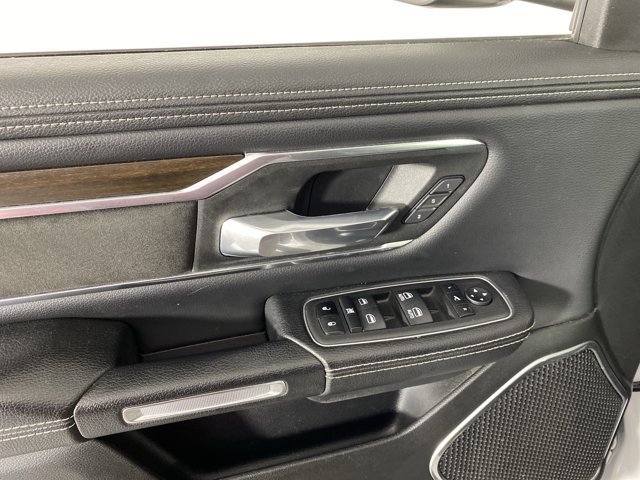 Used 2022 RAM 1500 Laramie AWD/4WD image 15