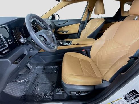 Used 2025 Lexus NX 350h AWD w/ Accessory Package (2T) image 20