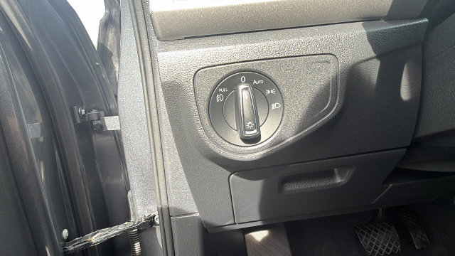 Used 2019 Volkswagen Atlas SE w/ Towing Package AWD/4WD image 14