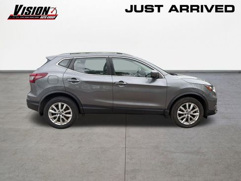Used 2021 Nissan Rogue Sport SV w/ Technology Package AWD/4WD image 4