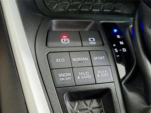 Used 2025 Toyota RAV4 XLE Premium w/ Weather Package AWD/4WD image 35