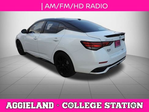 Used 2025 Nissan Sentra SR w/ Midnight Edition image 6