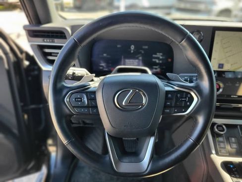 Used 2024 Lexus GX 550 image 22