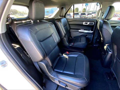 Used 2023 Ford Explorer XLT w/ Equipment Group 202A image 16