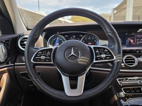 Used 2019 Mercedes-Benz E 300 E 300 image 18
