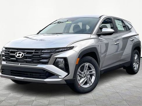 New 2026 Hyundai Tucson SE FWD image 2