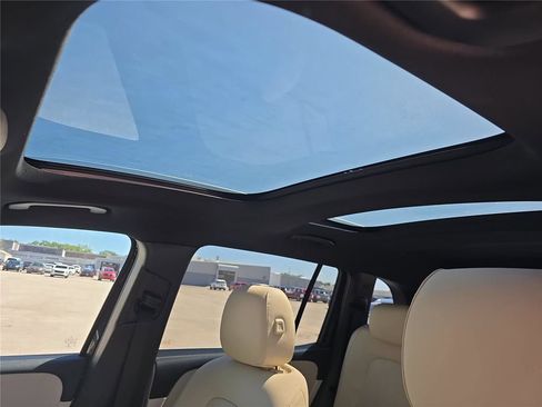 Used 2022 Mercedes-Benz GLB 250 image 21