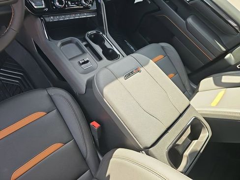 New 2026 GMC Sierra 2500 AT4 w/ AT4 Premium Plus Package image 23