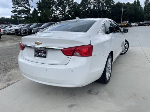 Used 2016 Chevrolet Impala LT w/ Convenience Package FWD image 9