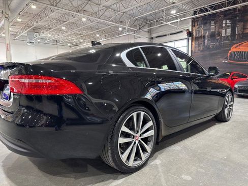 Used 2017 Jaguar XE Prestige image 37