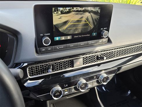 Used 2025 Honda Civic Sport image 21