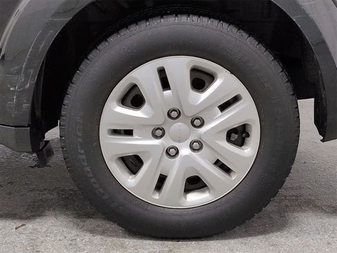 Used 2018 Dodge Journey SE image 14