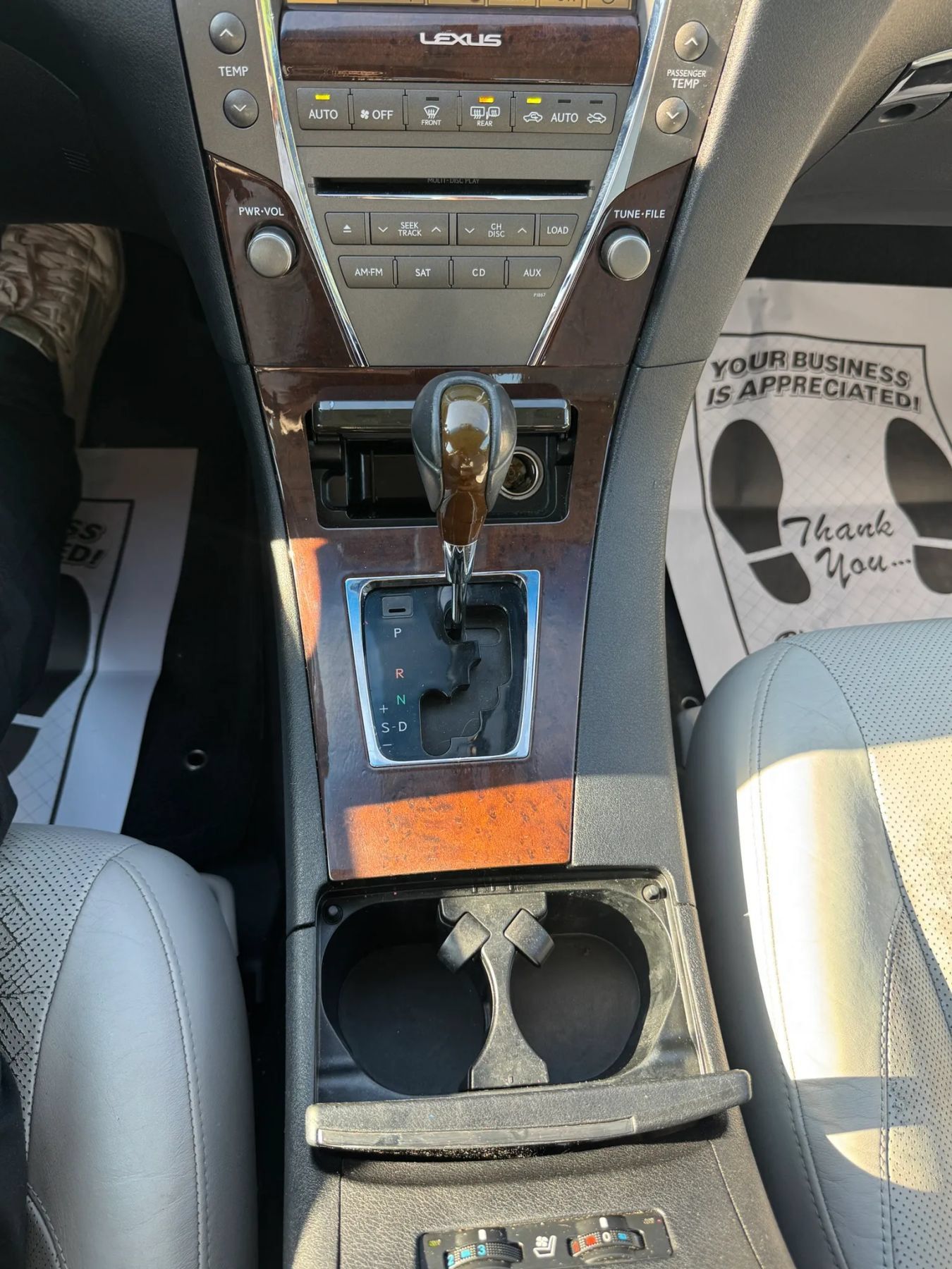 Used 2011 Lexus ES 350 w/ Preferred Accessory Package FWD image 32